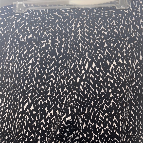 Black and White Patterned Pants - Picture 6 of 7